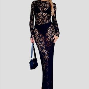 🌺🌺Elegant Black Lace Dress it is said XL but will be good for small